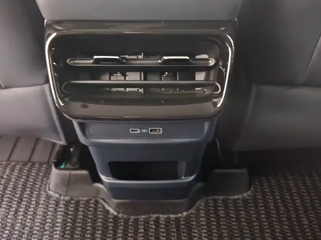 Geely Galaxy E5 — Фото автомобиля 11