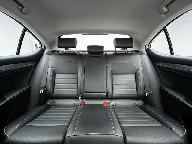 Skoda Superb — Фото автомобиля 17