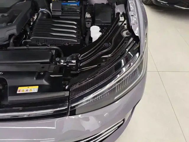 Volkswagen Passat — Фото автомобиля 23