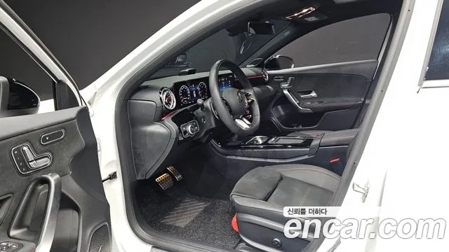 Mercedes-Benz A-Class — Фото автомобиля 9