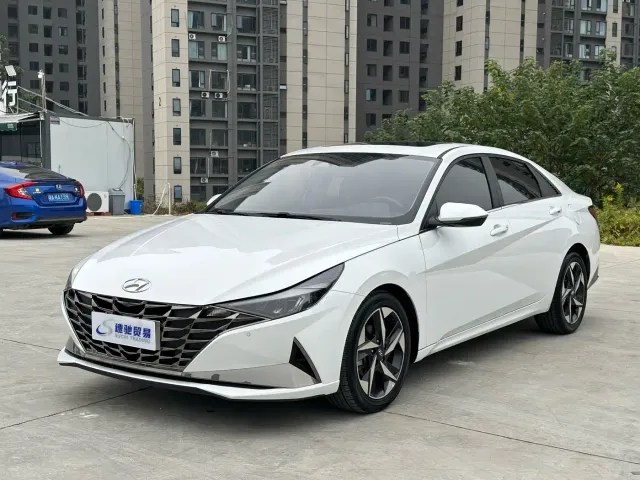 Фотография автомобиля — Hyundai Elantra