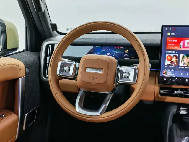 iCAR iCAR V27 2026 200KM AWD Falcon 500 — Фото автомобиля 15