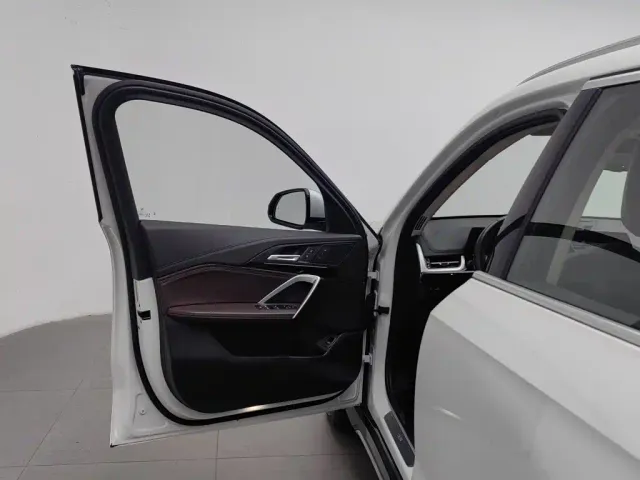 BMW X1 — Фото автомобиля 8