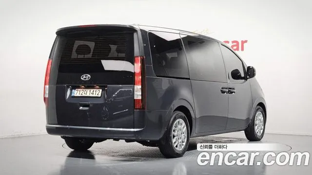 Hyundai Staria — Фото автомобиля 2