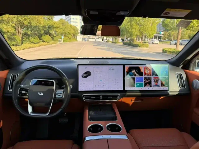 Li Auto L8 — Фото автомобиля 3