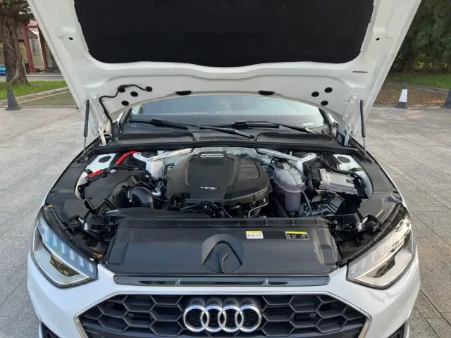 Audi A4L — Фото автомобиля 16