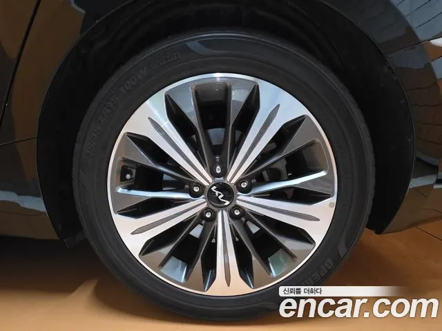 Kia K8 K8 Hybrid — Фото автомобиля 5