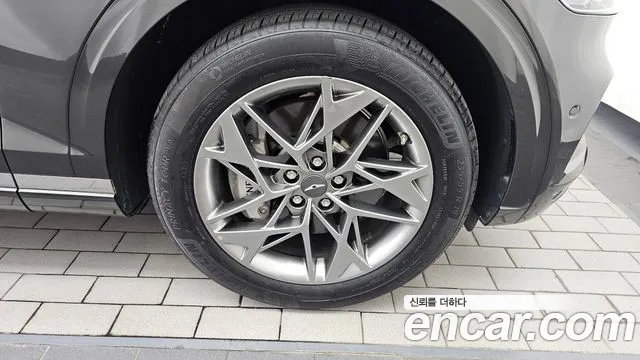 Genesis GV70 2.5T Бензин AWD — Фото автомобиля 17