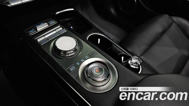 Genesis GV70 2.5T Бензин 2WD — Фото автомобиля 7