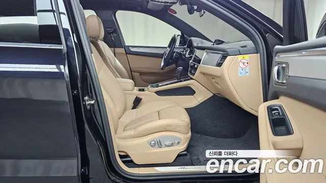 Porsche Macan — Фото автомобиля 11