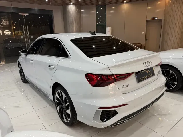 Audi A3 — Фото автомобиля 4