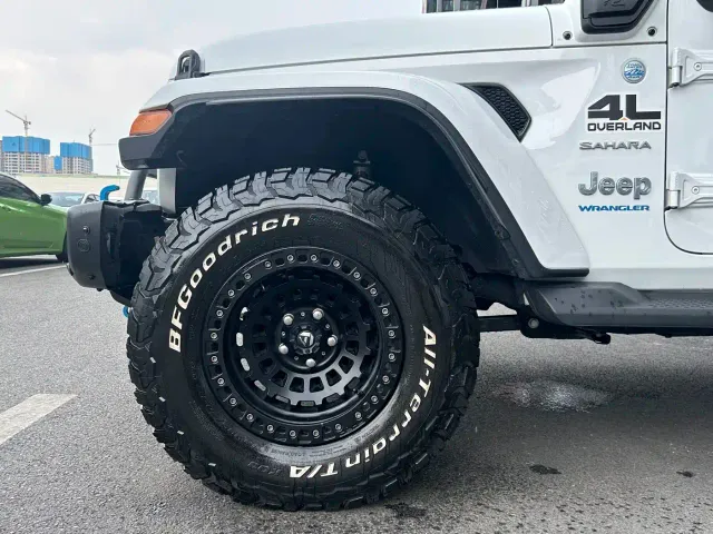 Jeep Wrangler 4xe — Фото автомобиля 16