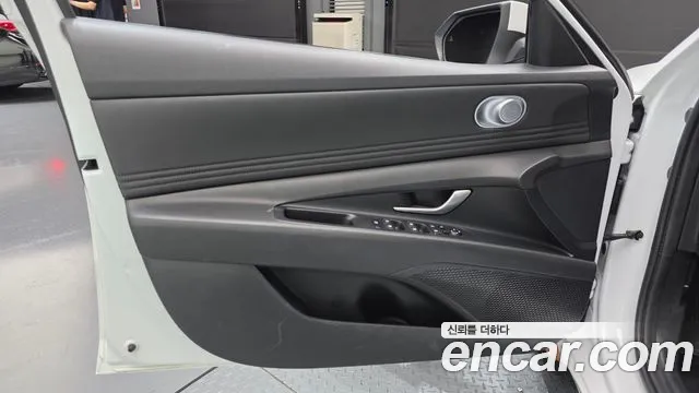 Hyundai AVANTE Avante (CN7) — Фото автомобиля 24