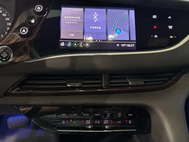 Buick Enclave — Фото автомобиля 16