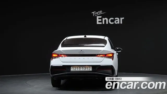 Hyundai AVANTE Новый Avante (CN7) — Фото автомобиля 4