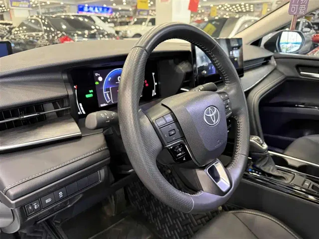 Toyota Camry — Фото автомобиля 19