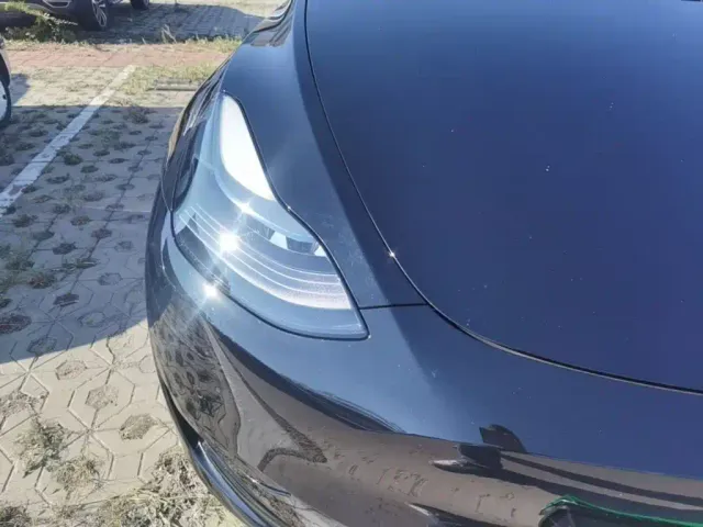 Tesla Model Y — Фото автомобиля 8