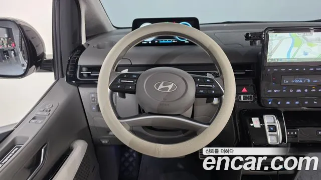Hyundai Staria Staria 4WD Lounge 7 мест — Фото автомобиля 11