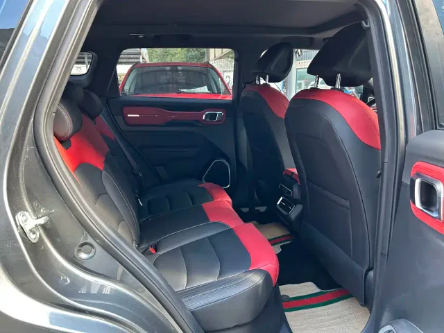 Geely ICON — Фото автомобиля 5