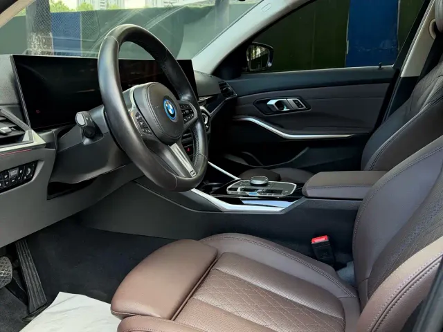 BMW i3 — Фото автомобиля 8