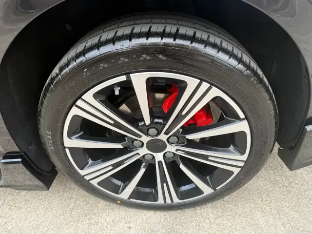 Geely Xing Rui 2025 Oriental Glory 1.5TD Kunlun Edition — Фото автомобиля 9