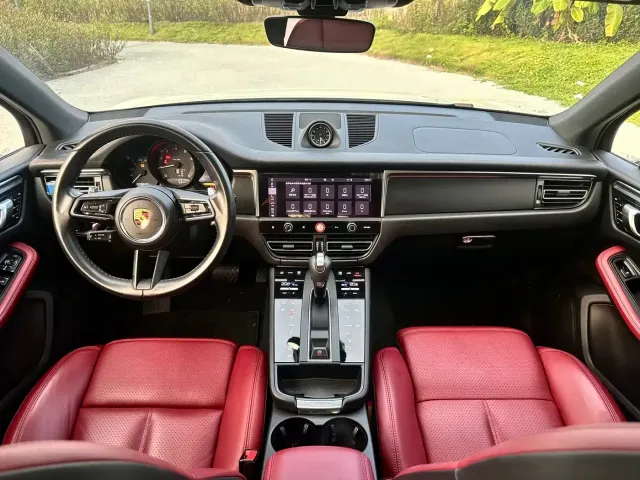 Porsche Macan — Фото автомобиля 10