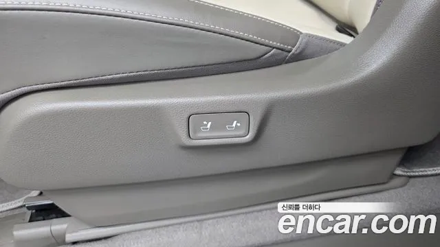 Kia Carnival Generation 4 — Фото автомобиля 27