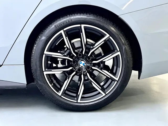 BMW 4 Series — Фото автомобиля 17