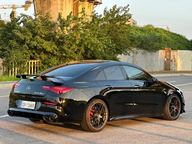 Mercedes-Benz CLA-Class AMG — Фото автомобиля 14