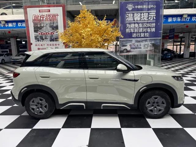 BYD Yuan UP — Фото автомобиля 7