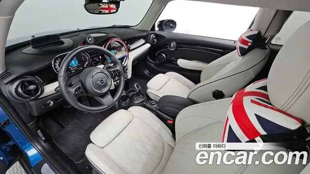 Mini Cooper — Фото автомобиля 7