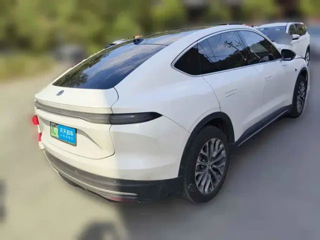 Nio EC6 — Фото автомобиля 2
