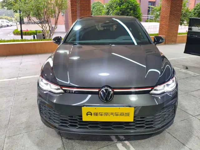 Volkswagen Golf GTI — Фото автомобиля 7