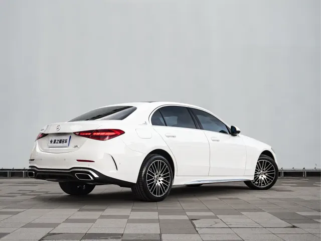 Mercedes-Benz C-Class — Фото автомобиля 7
