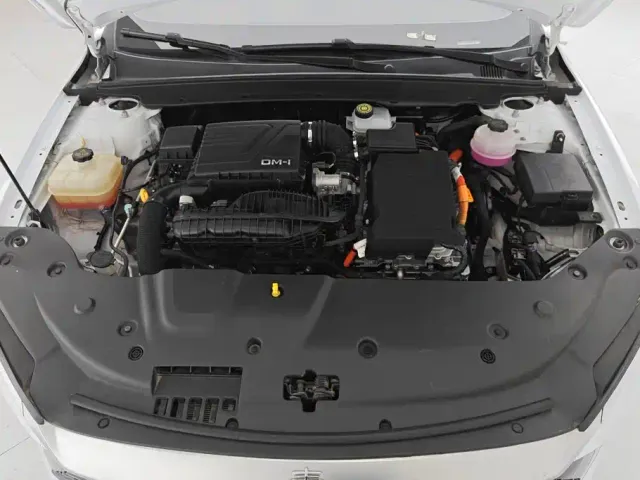 BYD Qin PLUS — Фото автомобиля 10