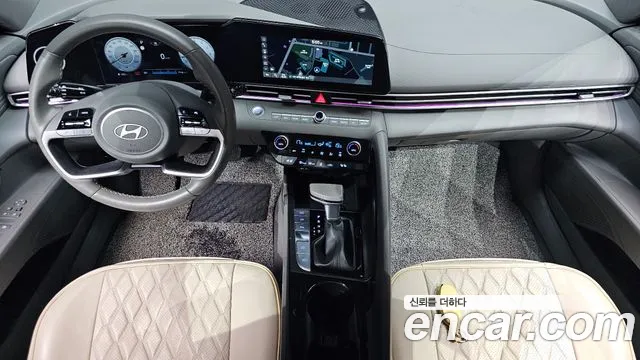 Hyundai Avante CN7 — Фото автомобиля 10