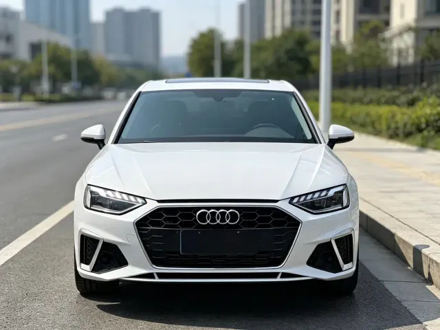Audi A4L — Фото автомобиля 2