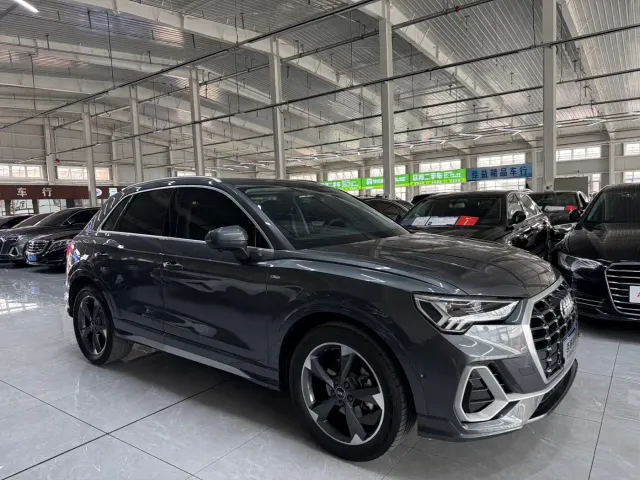 Audi Q3 — Фото автомобиля 3