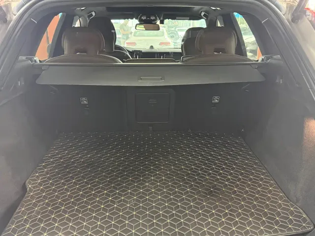 Volvo XC60 — Фото автомобиля 18