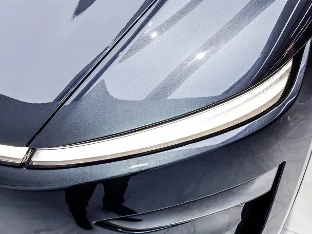 Tesla Model Y — Фото автомобиля 30