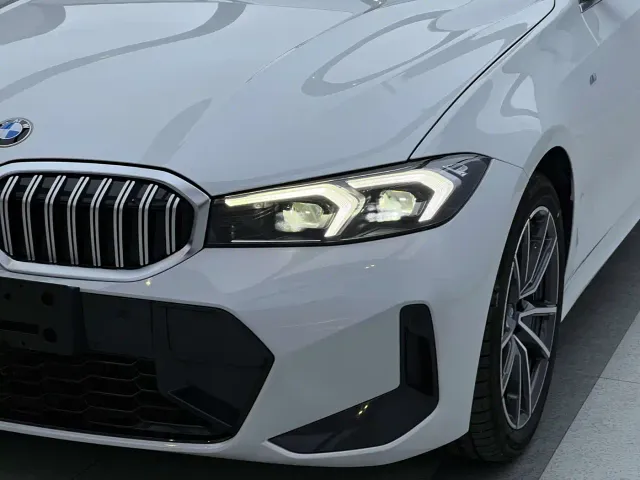 BMW 3 Series — Фото автомобиля 7