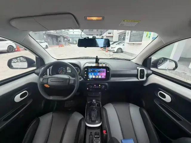 Roewe Clever — Фото автомобиля 5