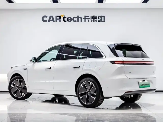 Li Auto L6 — Фото автомобиля 5