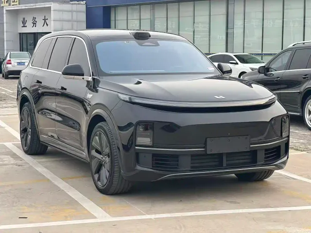 Li Auto L9 — Фото автомобиля 3