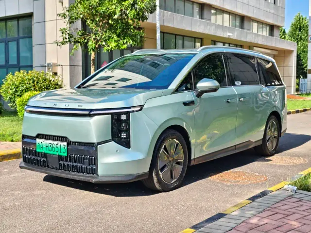 Фотография автомобиля — Maxus Dajia 7