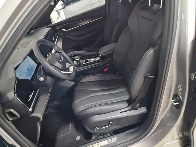 Geely Xingyue L — Фото автомобиля 14