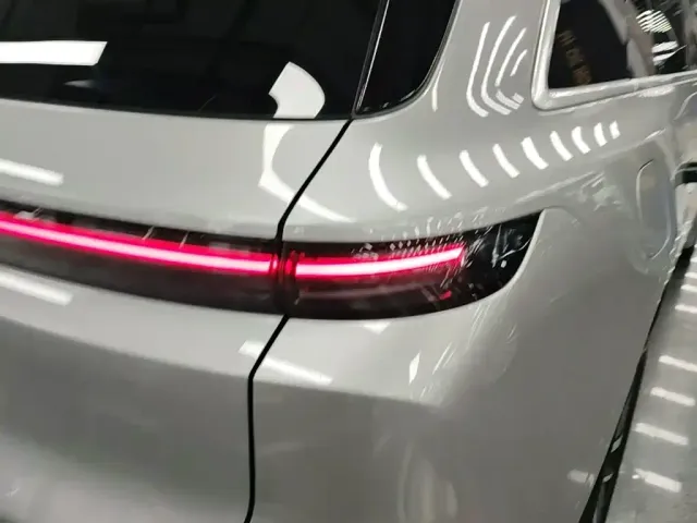 Li Auto L6 — Фото автомобиля 7