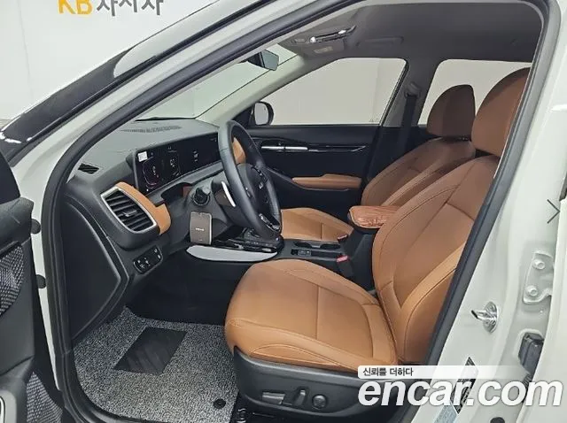 Kia Seltos New — Фото автомобиля 11