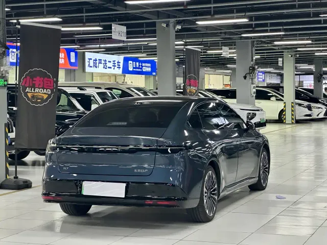 Nissan N7 — Фото автомобиля 12