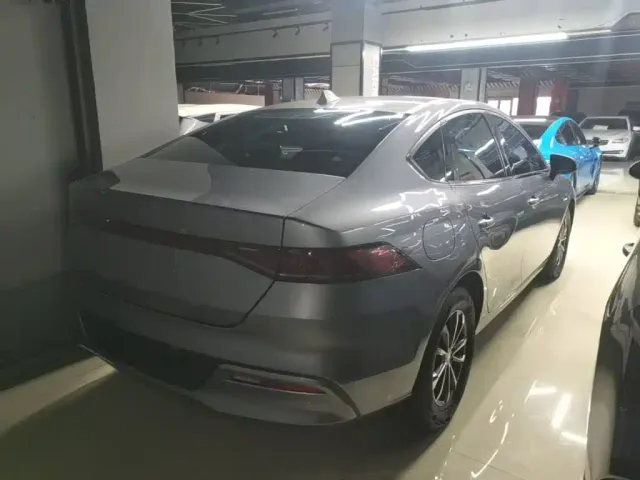 BYD Qin PLUS — Фото автомобиля 6